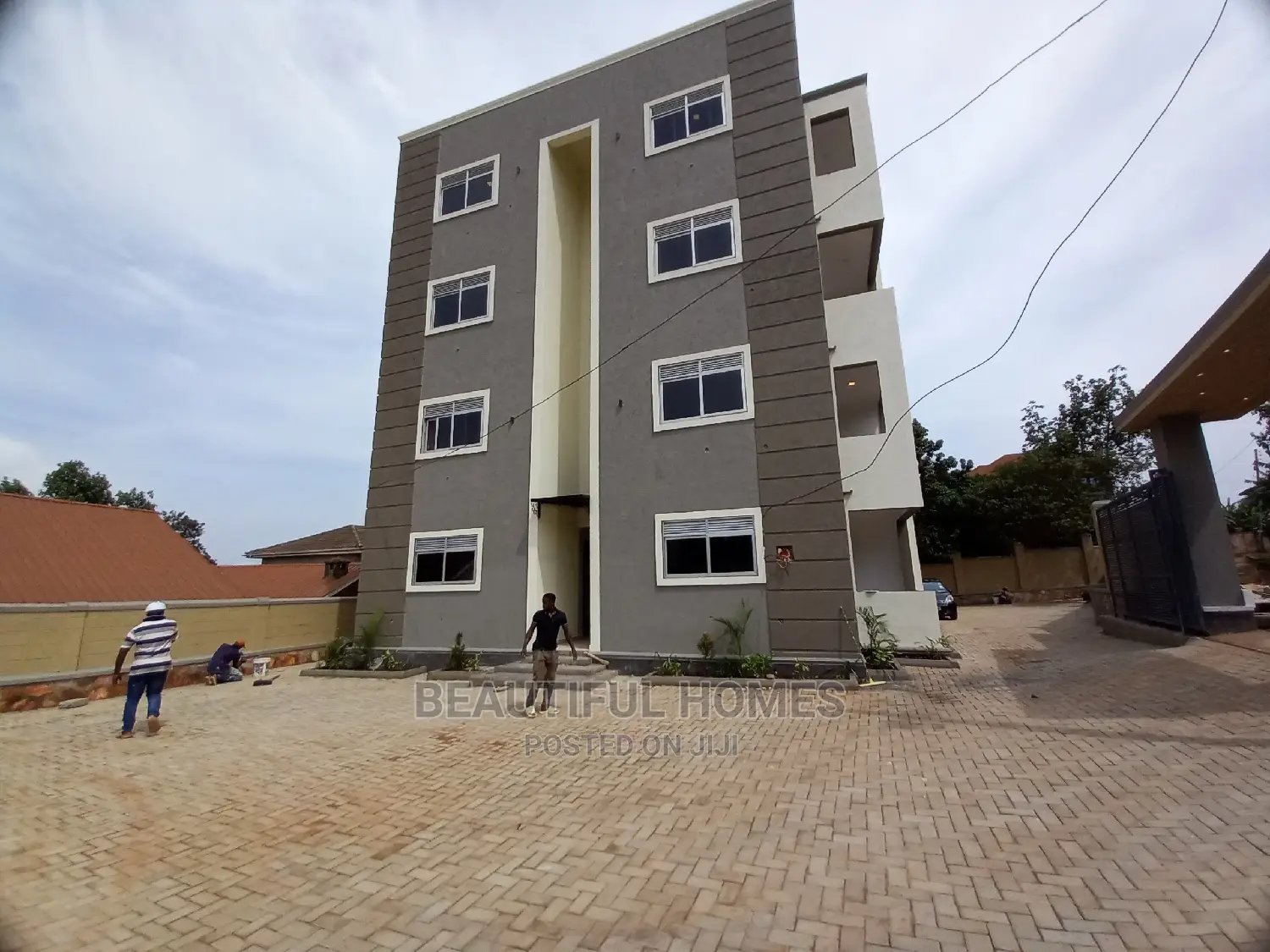 Furnished 2bdrm Block of Flats in Kisaasi, Central Division for Sale in Central Division
