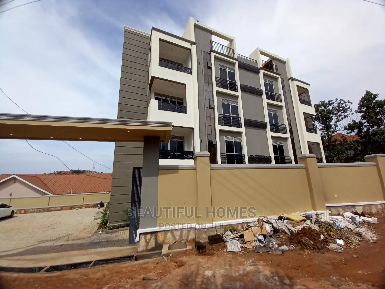 Furnished 2bdrm Block of Flats in Kisaasi, Central Division for Sale in Central Division