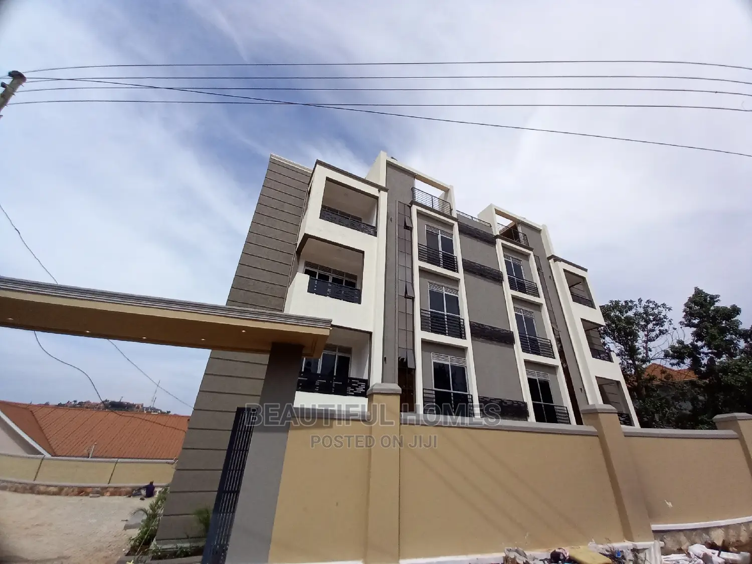 Furnished 2bdrm Block of Flats in Kisaasi, Central Division for Sale in Central Division