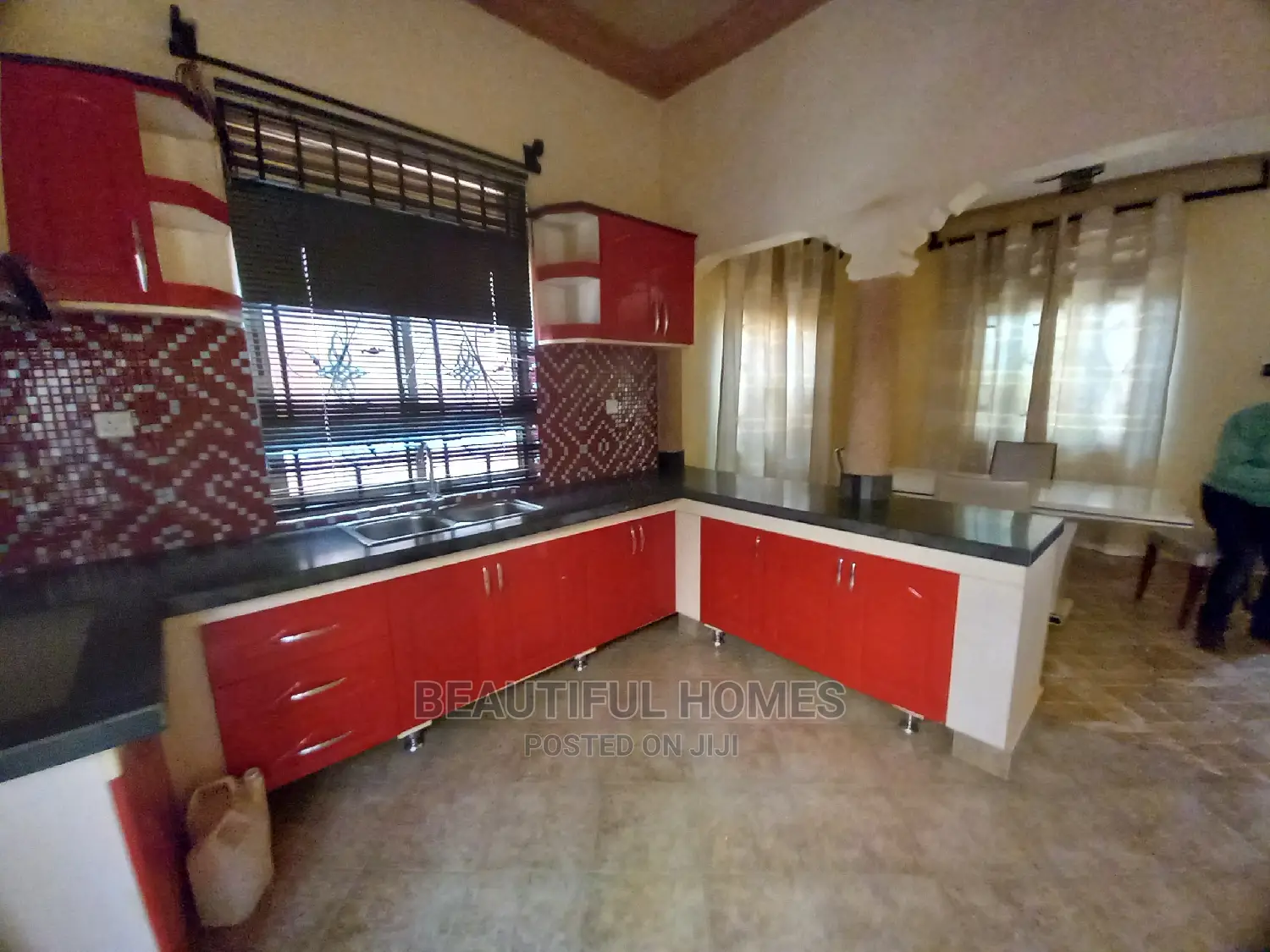 Furnished 4bdrm Bungalow in Kyaliwajjara, Kira for Sale in Kira