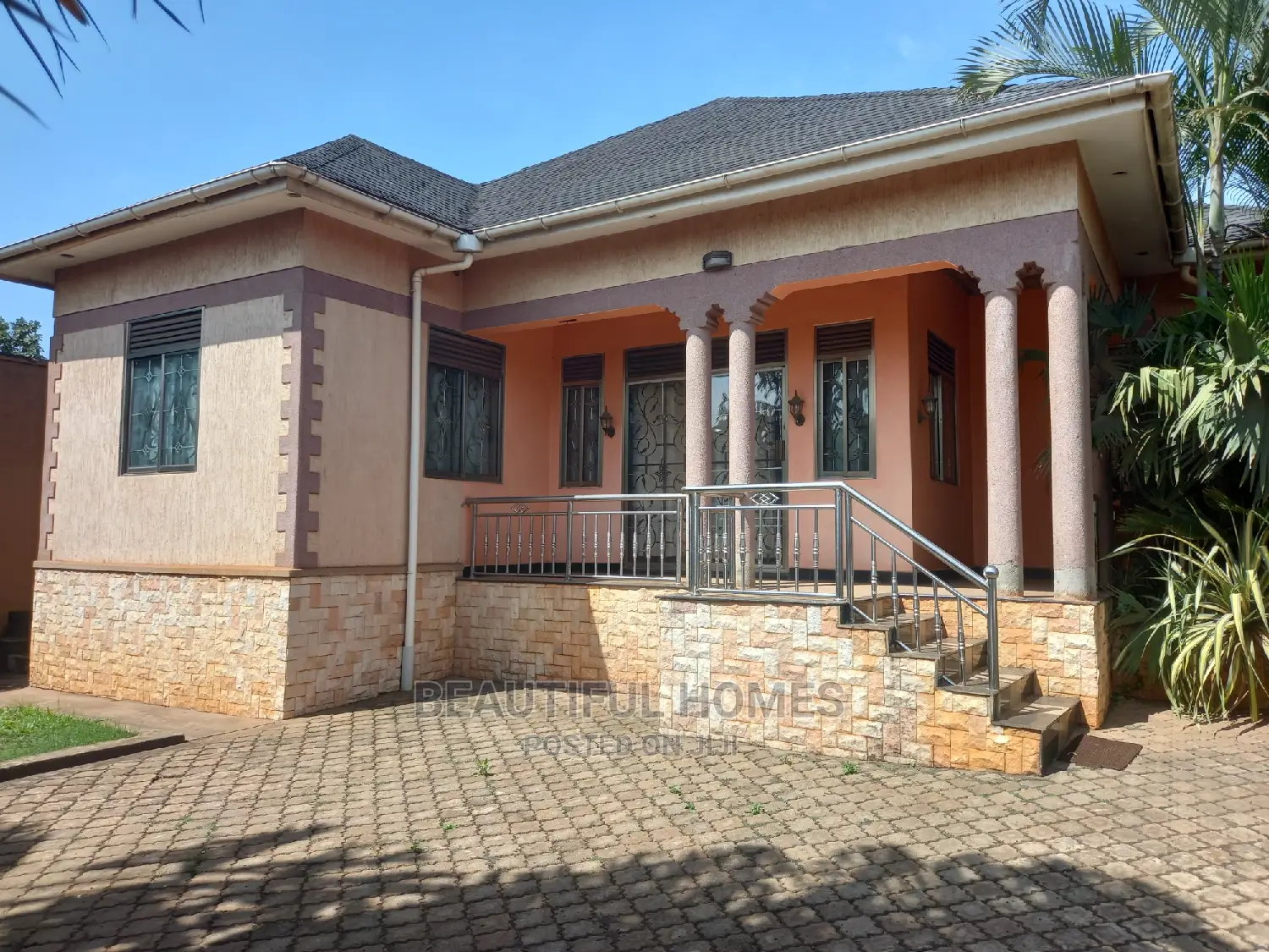 Furnished 4bdrm Bungalow in Kyaliwajjara Quality, Central Division in Central Division