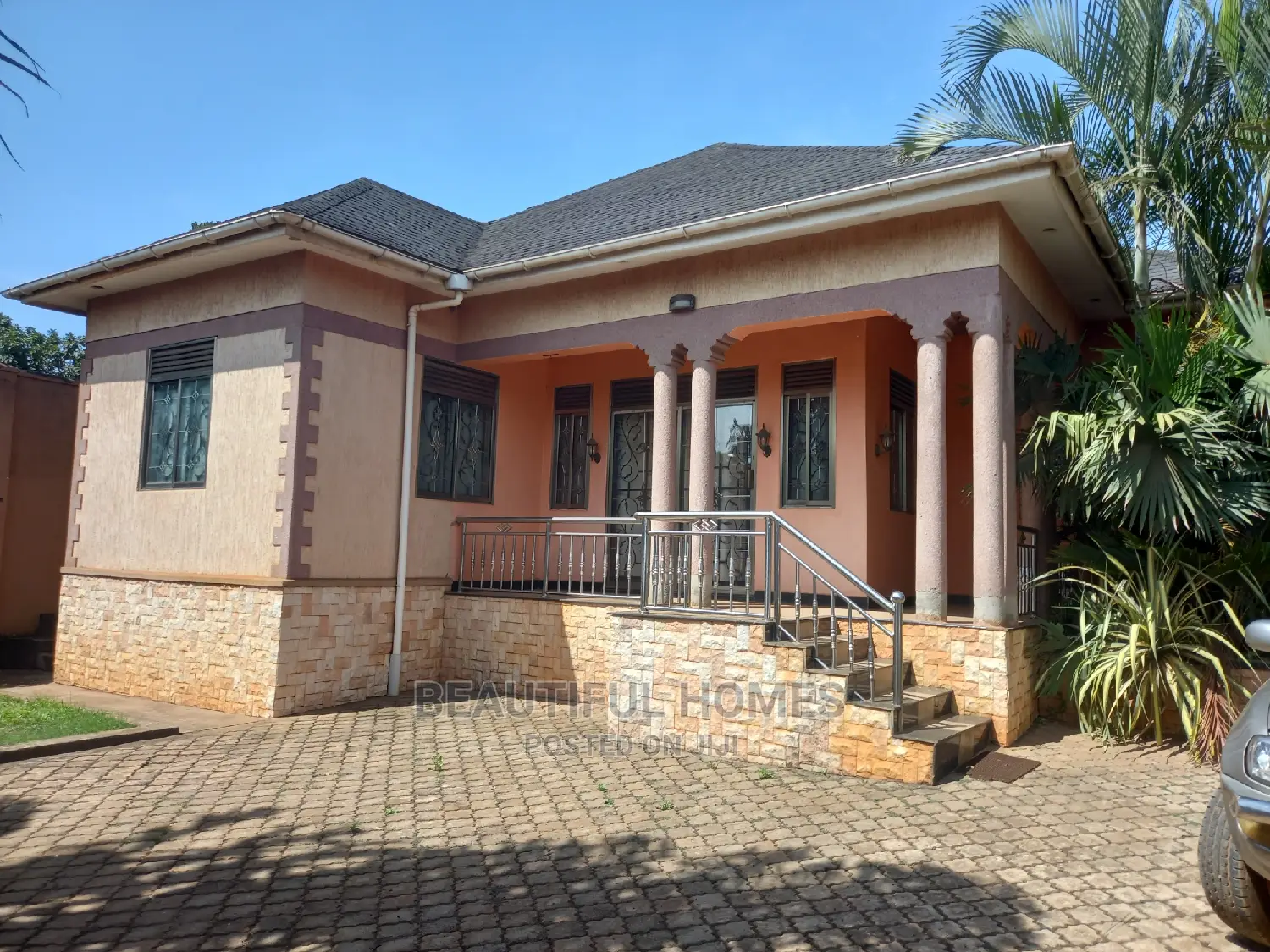 Furnished 4bdrm Bungalow in Kyaliwajjara Quality, Central Division in Central Division