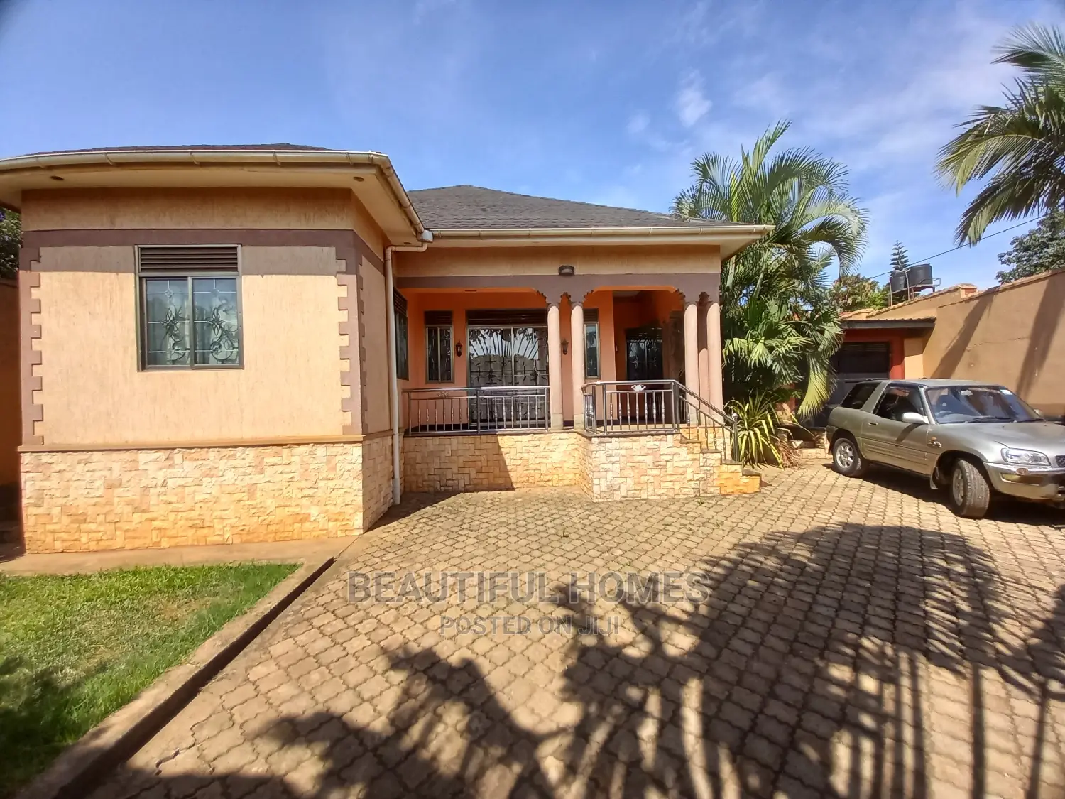 Furnished 4bdrm Bungalow in Kyaliwajjara Quality, Central Division in Central Division