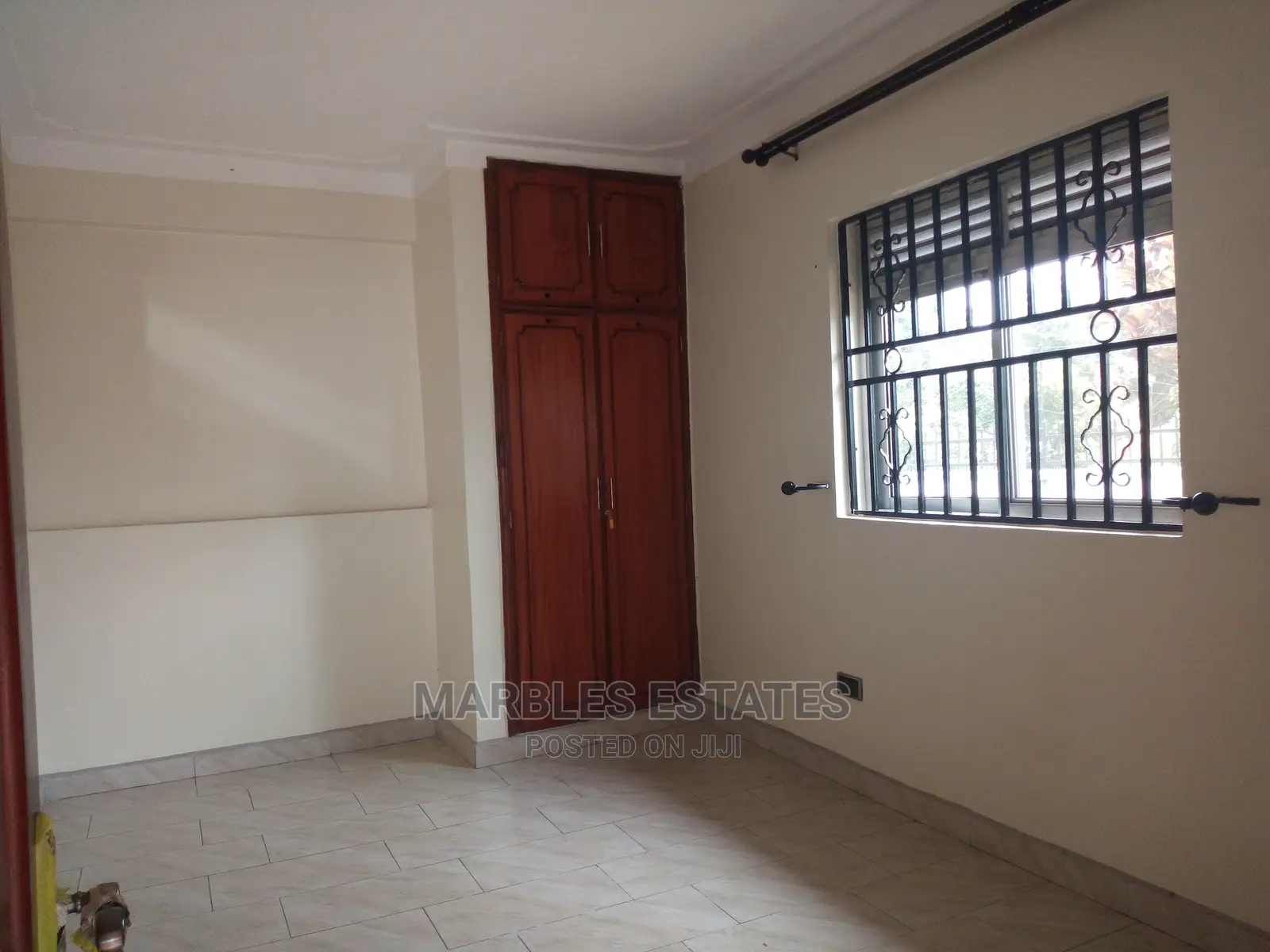 5bdrm Bungalow in Mbuya, Central Division for Rent in Central Division