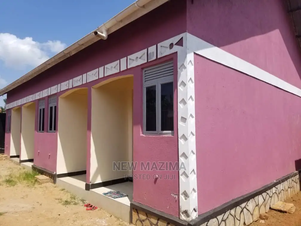 4bdrm House in Wakiso Namusera, Division a for Sale in Division A