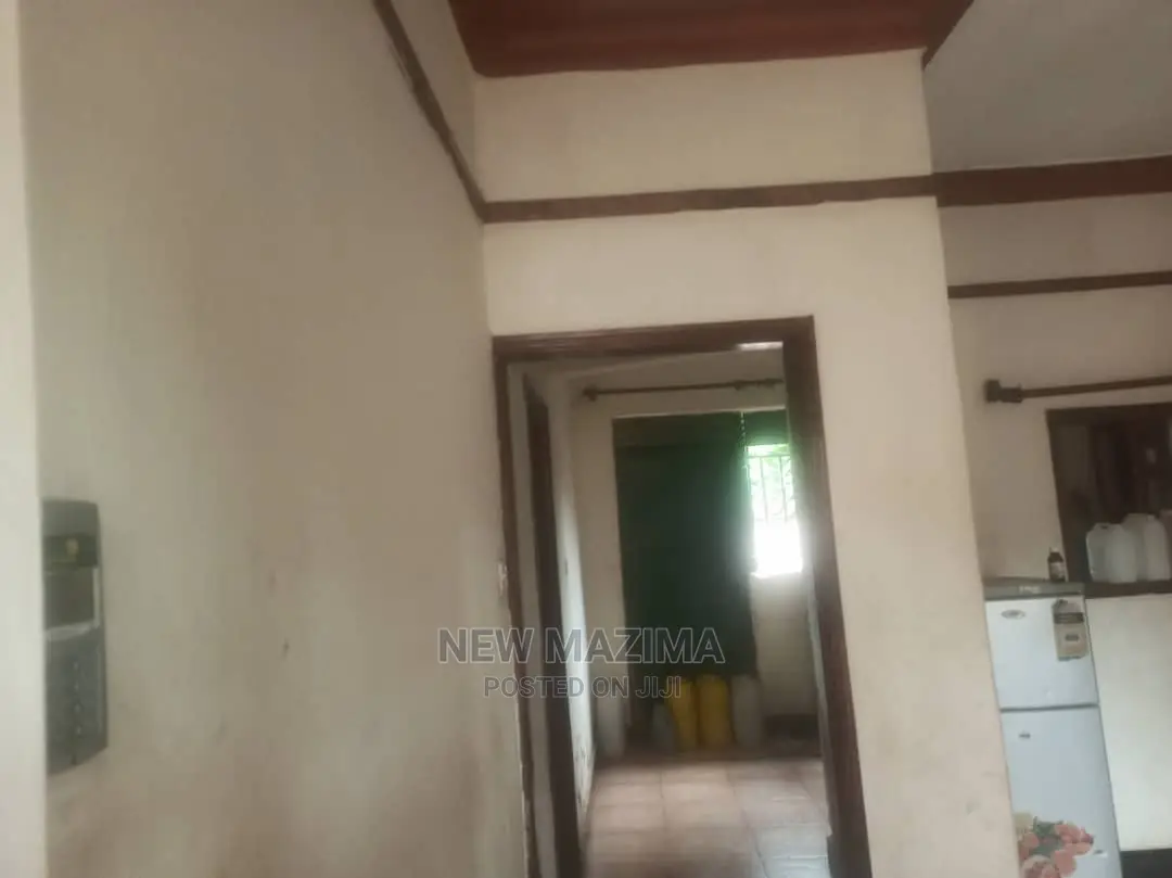 2bdrm House in Salaama Munyonyo Rd, Central Division for Sale in Central Division
