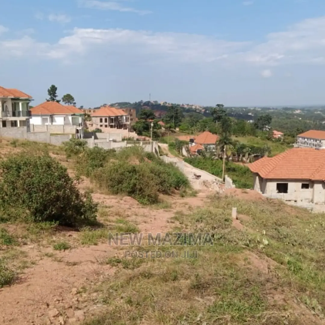 Very Prime 27 Decimals on Quicksale Kitende Sekiwungu Titled in Division A