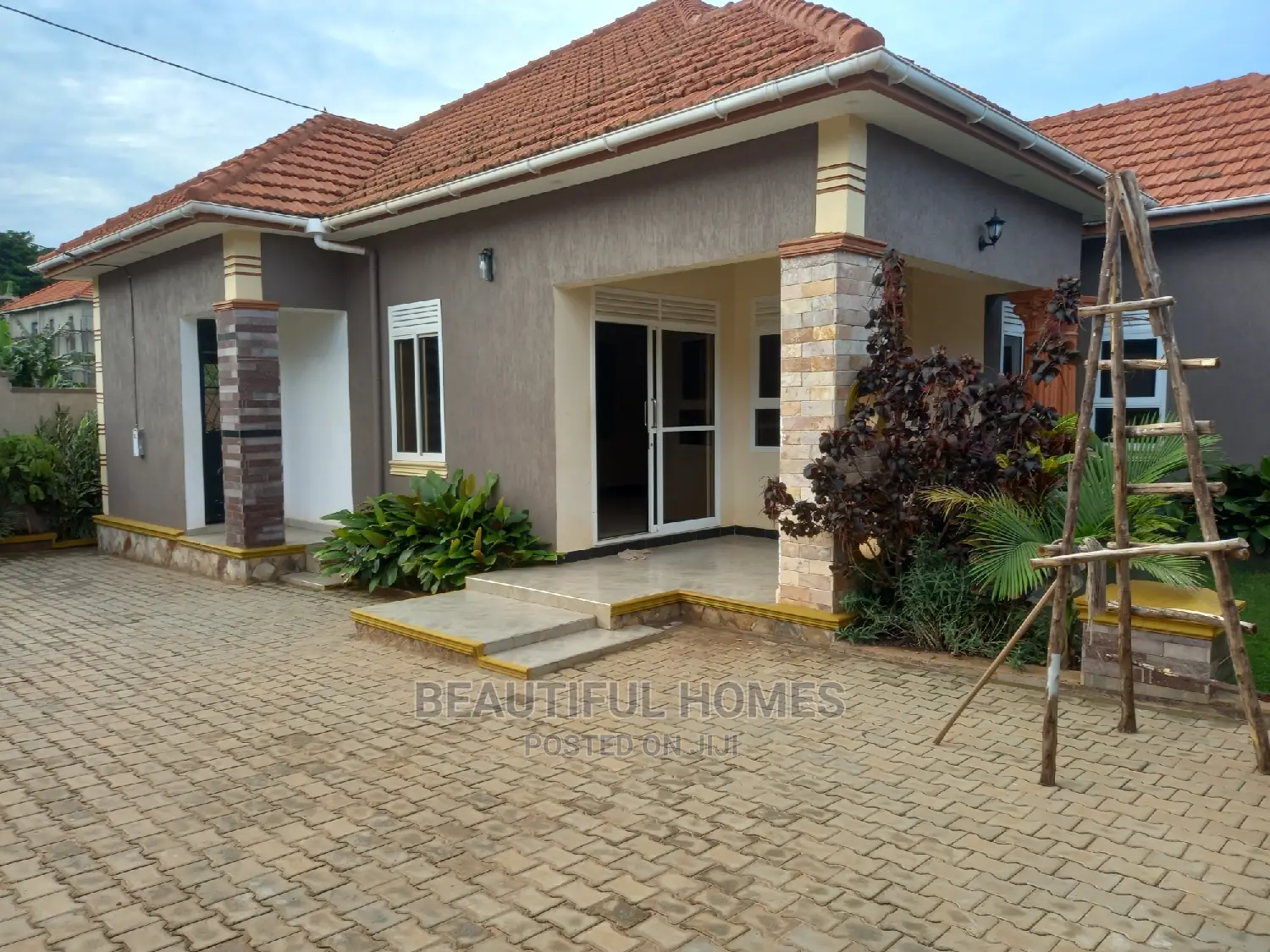 Furnished 4bdrm House in Kira Mamerito Road for Sale in Kira