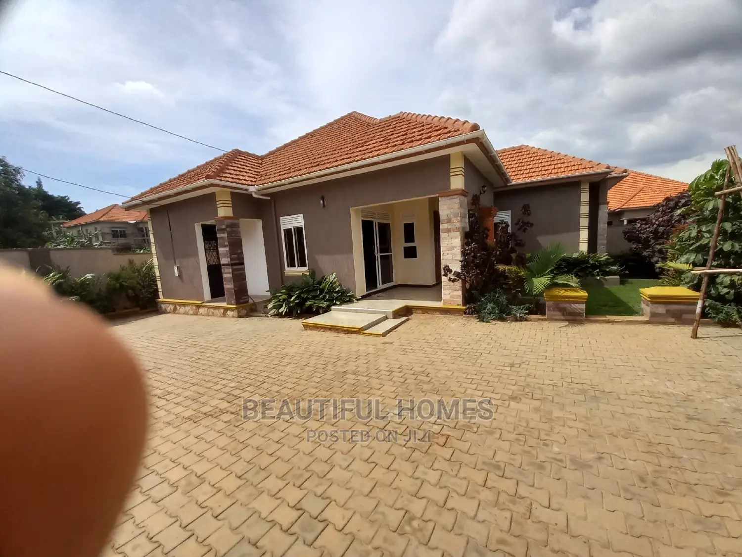 Furnished 4bdrm House in Kira Rich Estate for Sale in Kira