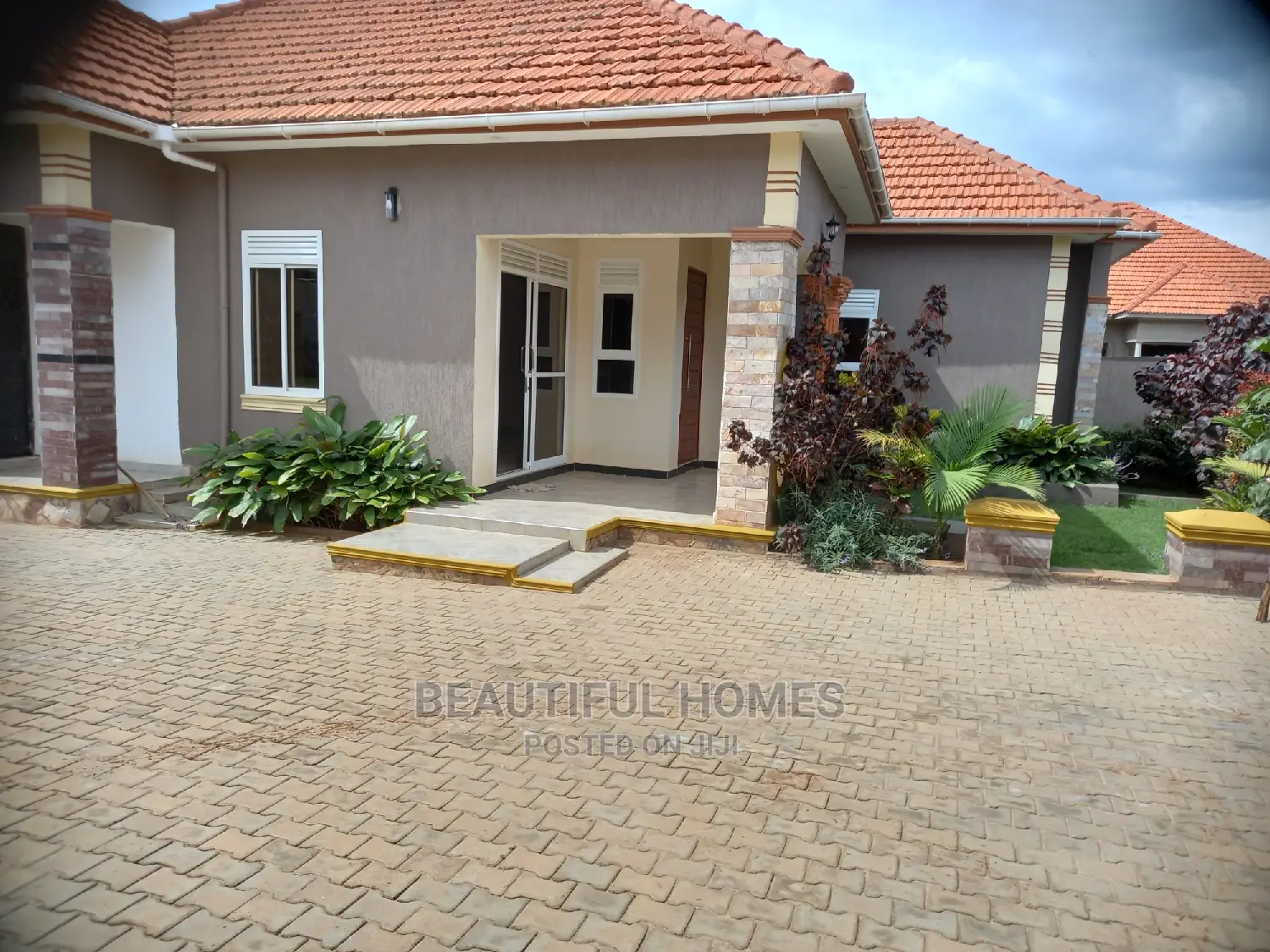 Furnished 4bdrm House in Kira Awesome for Sale in Kira