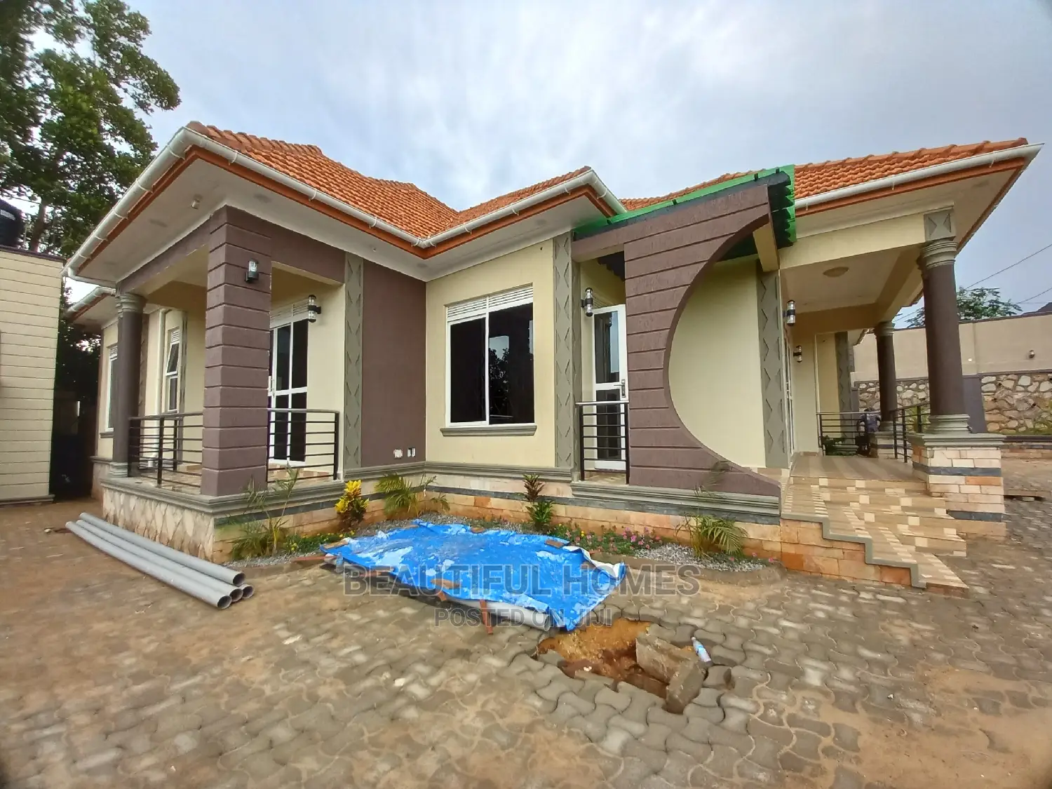 Furnished 4bdrm Bungalow in Nakwero, Kira for Sale in Kira
