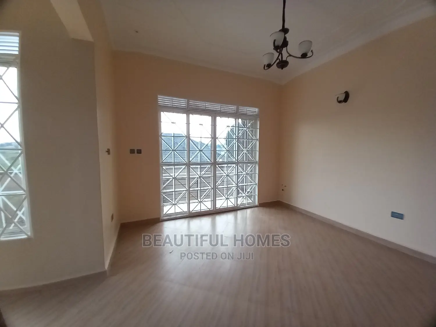 Furnished 4bdrm Bungalow in Nakwero Kira for Sale in Kira