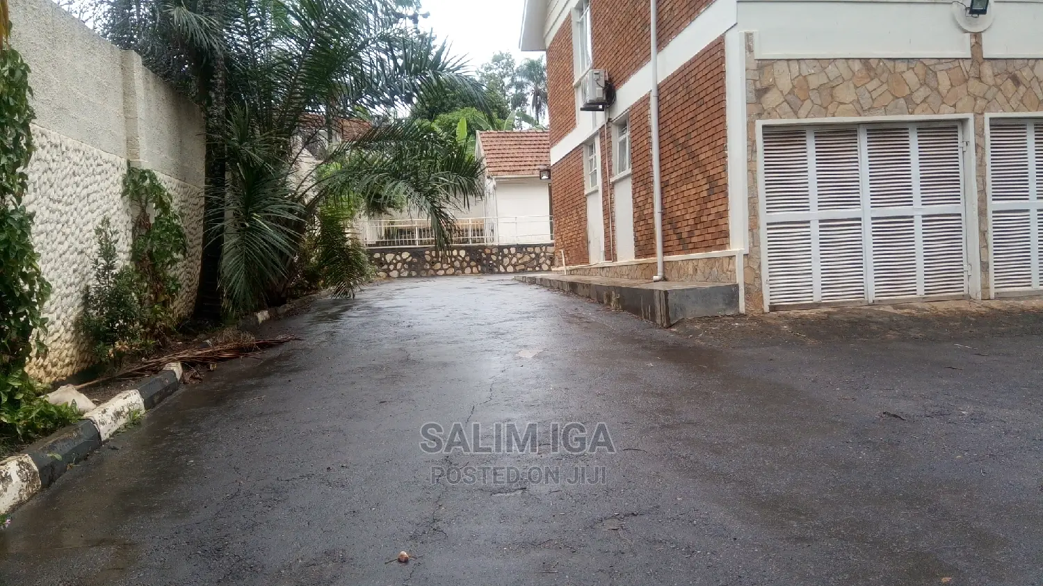 4bdrm Duplex in Kololo Property, Central Division for Rent in Central Division