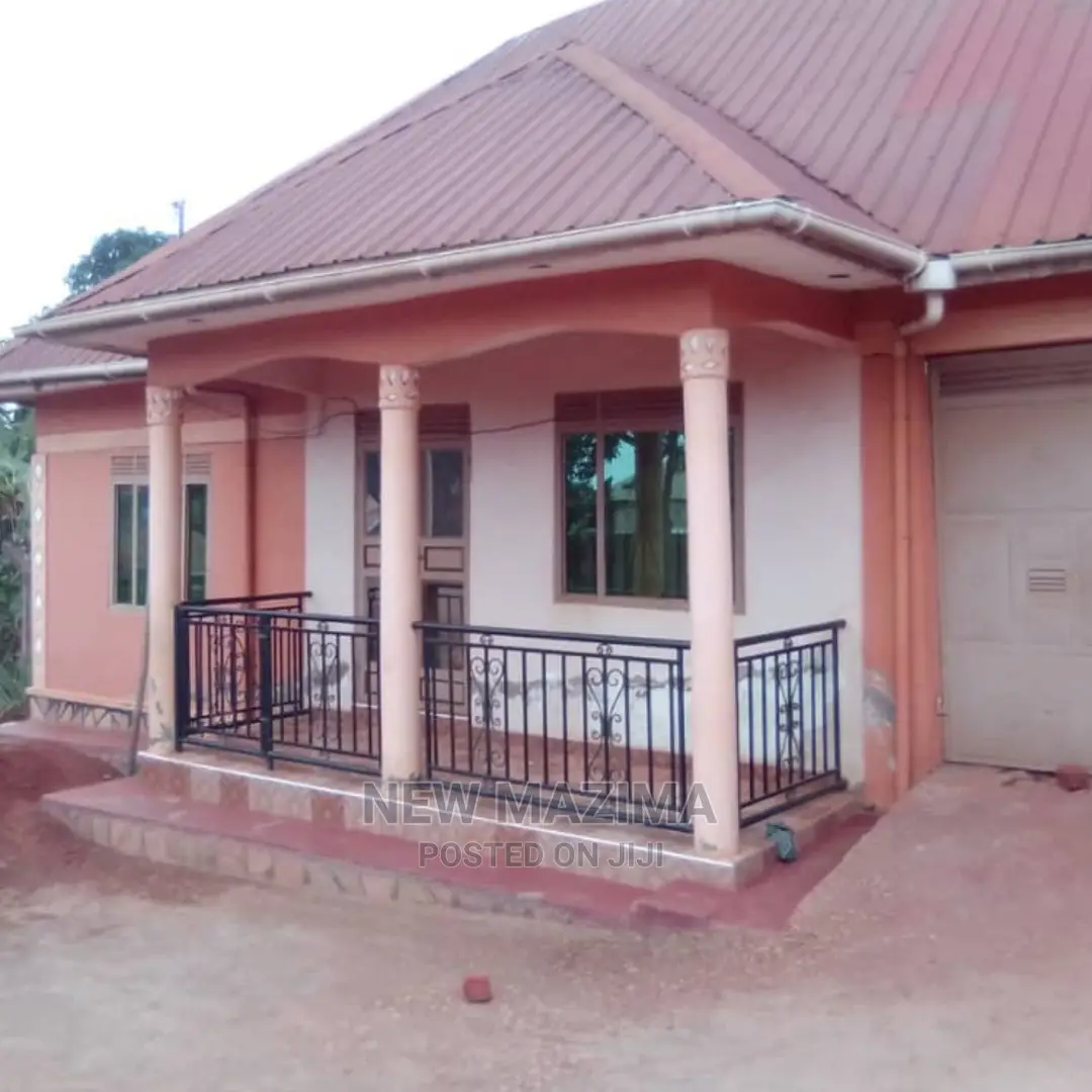 3bdrm Bungalow in Namasuba Ndejje, Division a for Sale in Division A
