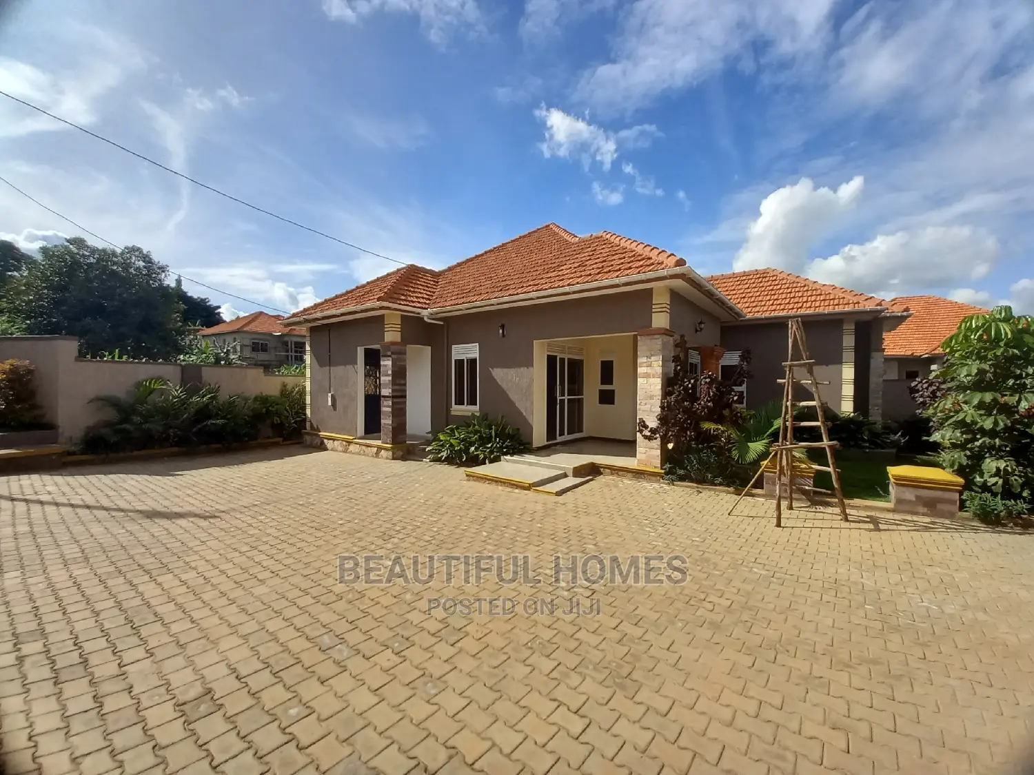 Furnished 4bdrm Bungalow in Kira Rich for Sale in Kira