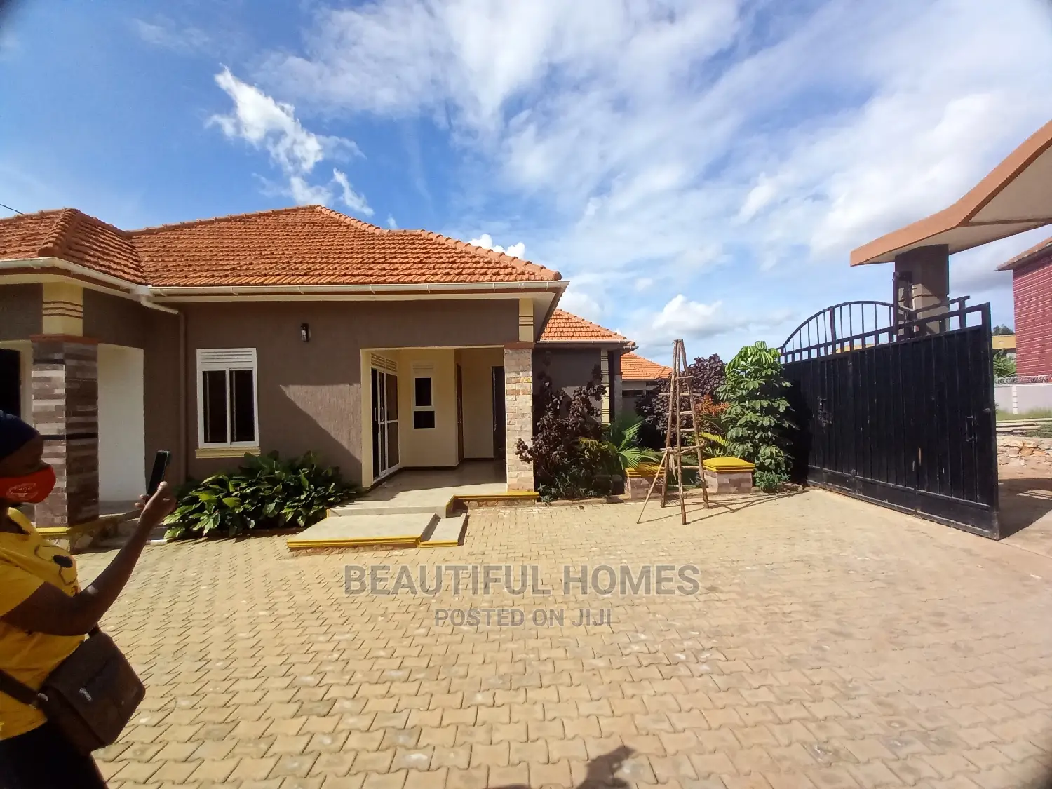Furnished 4bdrm House in Mamerito Road, Kira for Sale in Kira