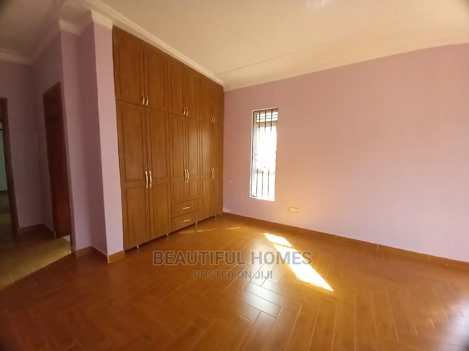 Furnished 4bdrm Bungalow in Kira Gated Estate for Sale in Kira