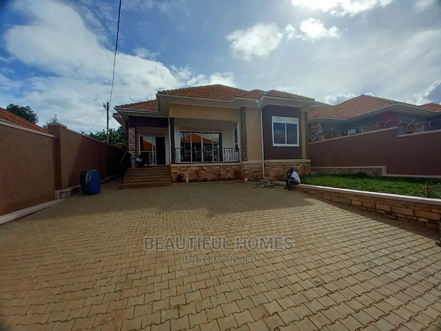 Furnished 4bdrm Bungalow in Kira Mamerito Rich for Sale in Kira