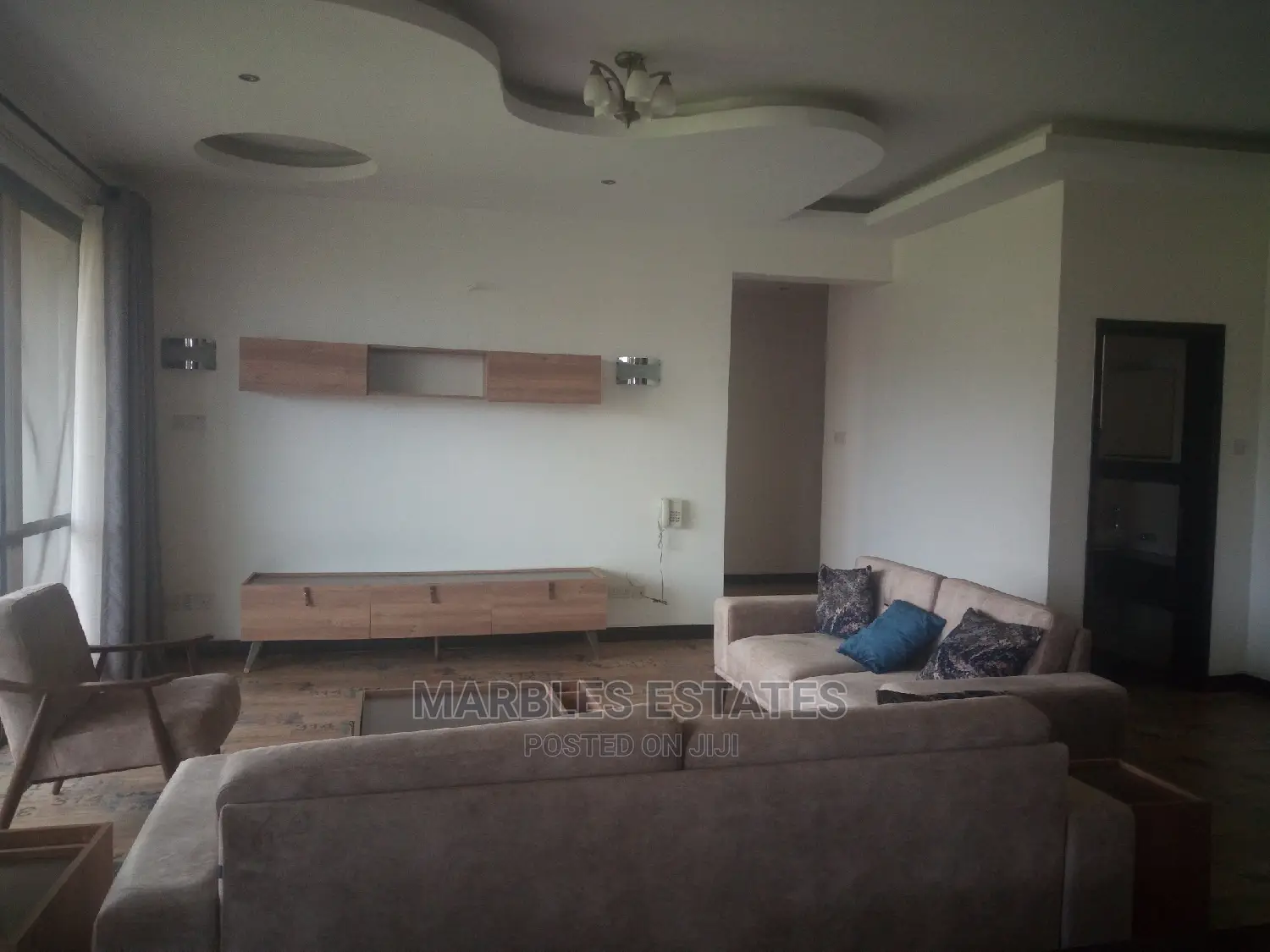 Furnished 4bdrm Apartment in Kololo, Central Division for Rent in Central Division