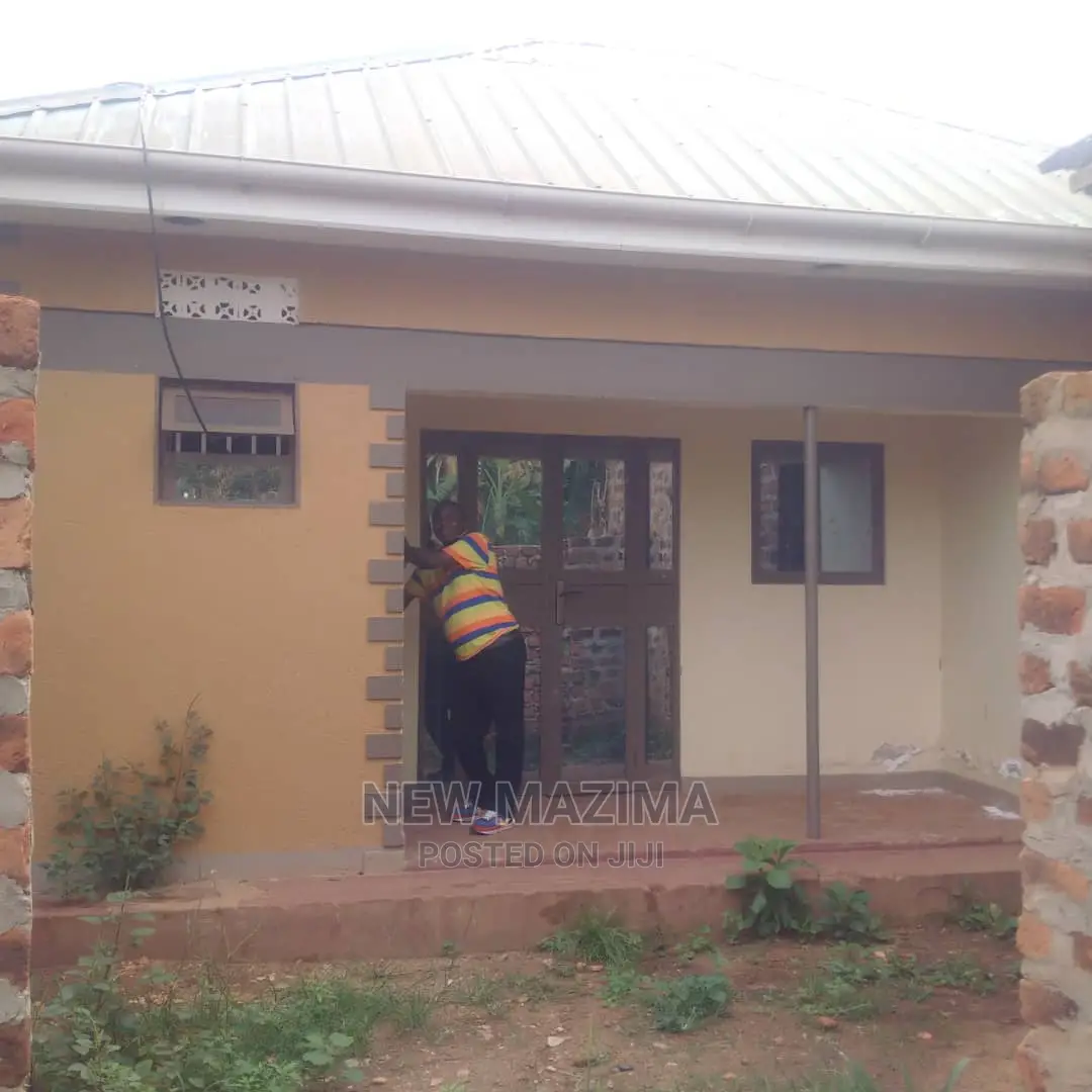 2bdrm House in Kawempe Kawanda, Division a for Sale in Division A