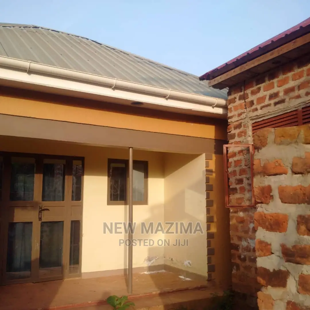 2bdrm House in Kawempe Kawanda, Division a for Sale in Division A