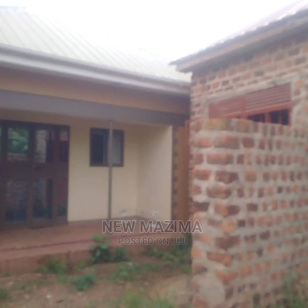 2bdrm House in Kawempe Kawanda, Division a for Sale in Division A