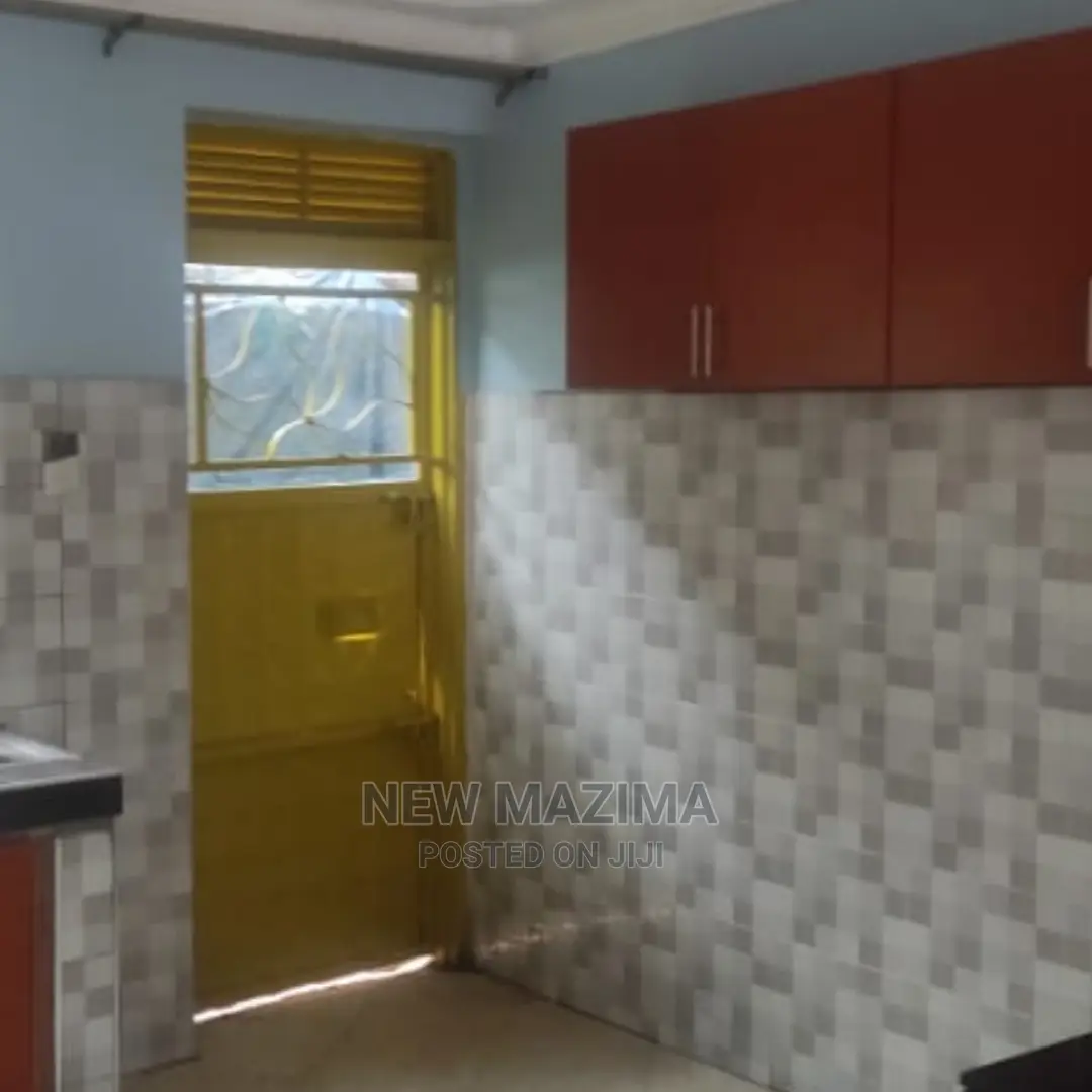 10bdrm Block of Flats in Najjanankumbi, Division a for Sale in Division A