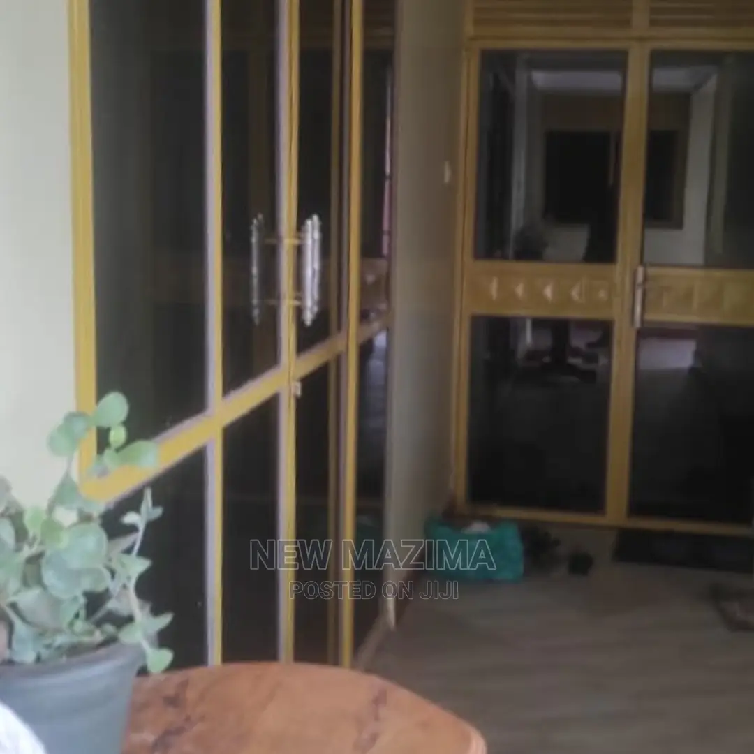 10bdrm Block of Flats in Najjanankumbi, Division a for Sale in Division A