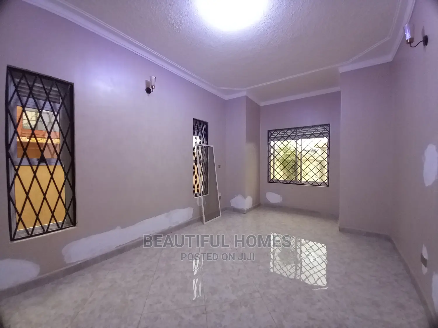 Furnished 4bdrm Bungalow in Kira Corporate for Sale in Kira
