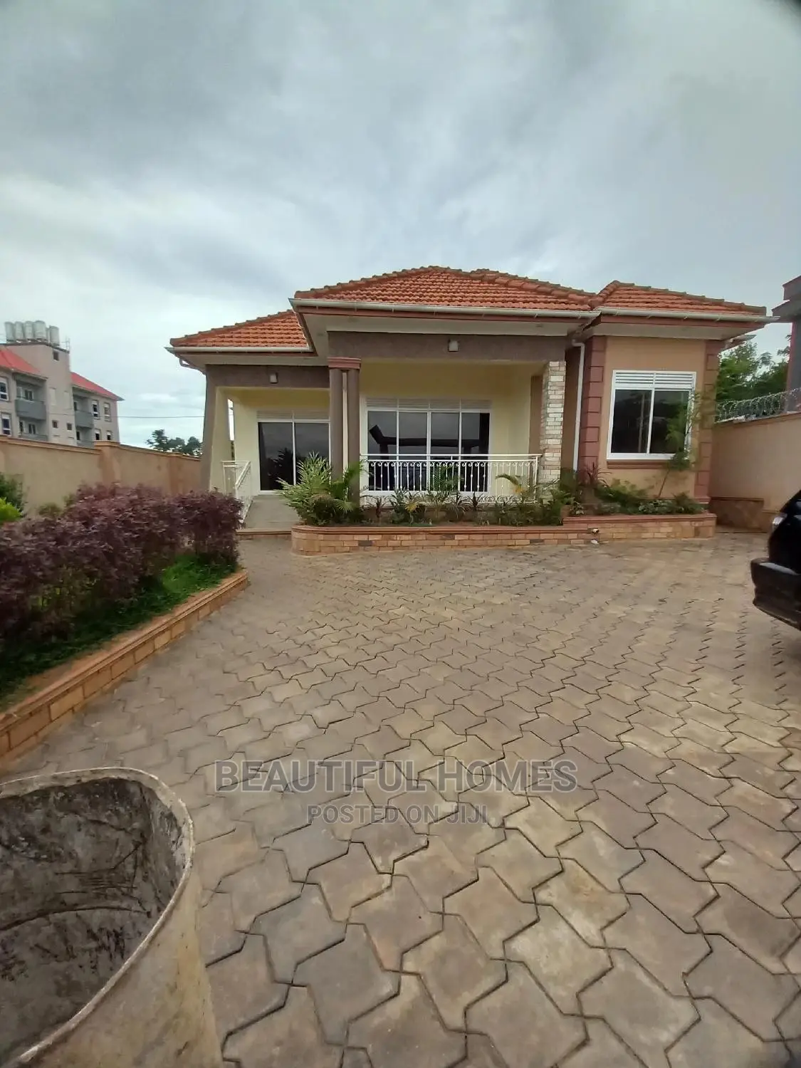 Furnished 4bdrm Bungalow in Kira Corporate for Sale in Kira