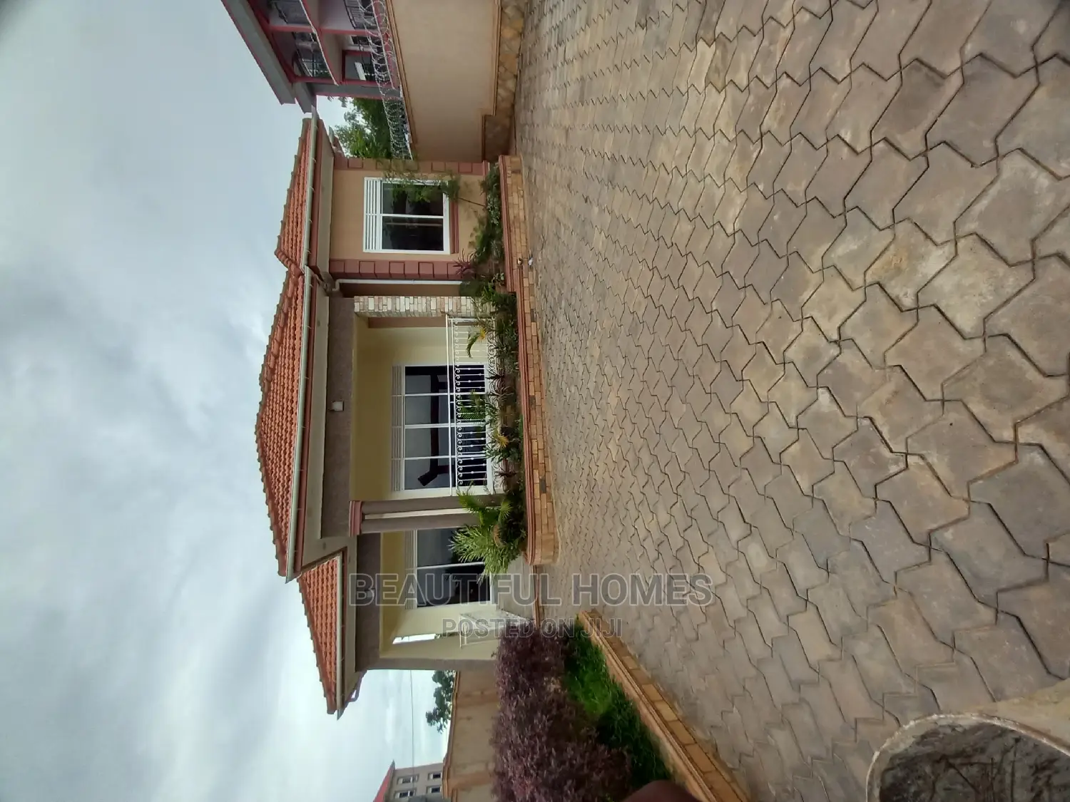 Furnished 4bdrm House in Kira 1 for Sale in Kira