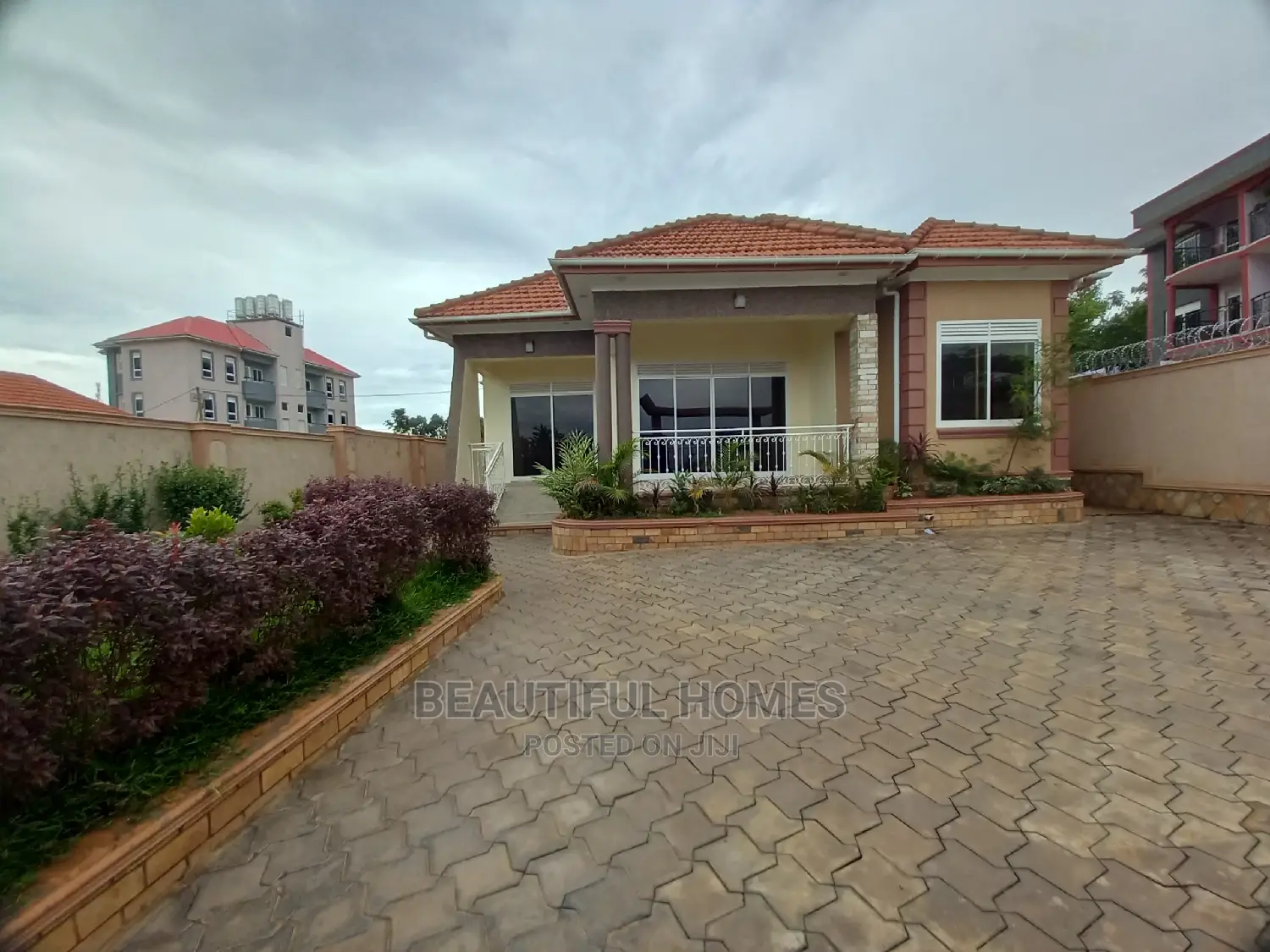 Furnished 4bdrm Bungalow in Kira First Class for Sale in Kira