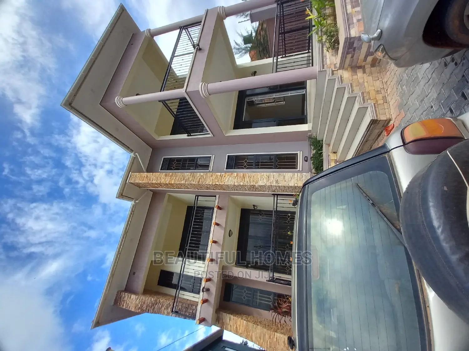 Furnished 5bdrm Duplex in Kira Mamerito Road for Sale in Kira