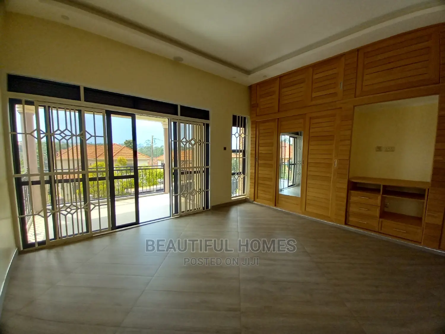 Furnished 5bdrm Duplex in Kira Mamerito Road for Sale in Kira