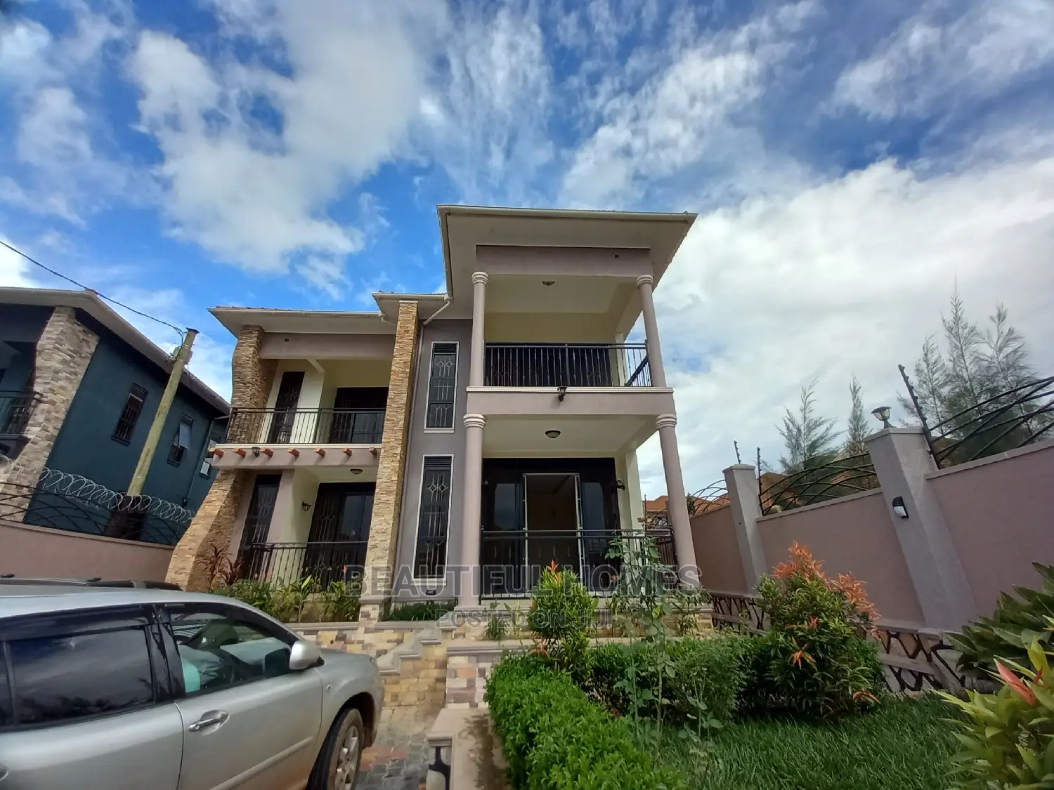 Furnished 5bdrm Maisonette in Kira Corporate Wing for Sale in Kira