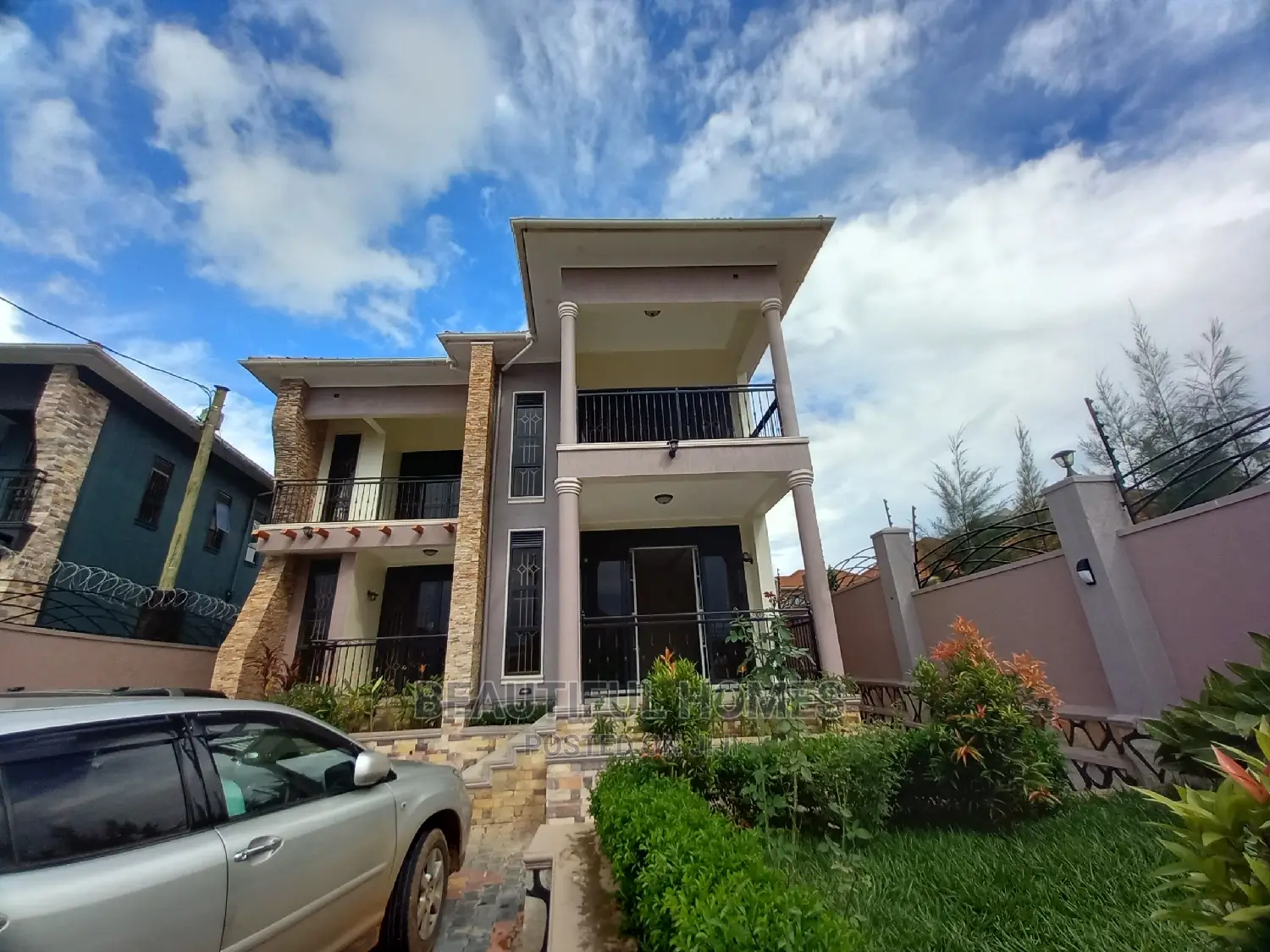 Furnished 5bdrm Maisonette in Kira Corporate Wing for Sale in Kira