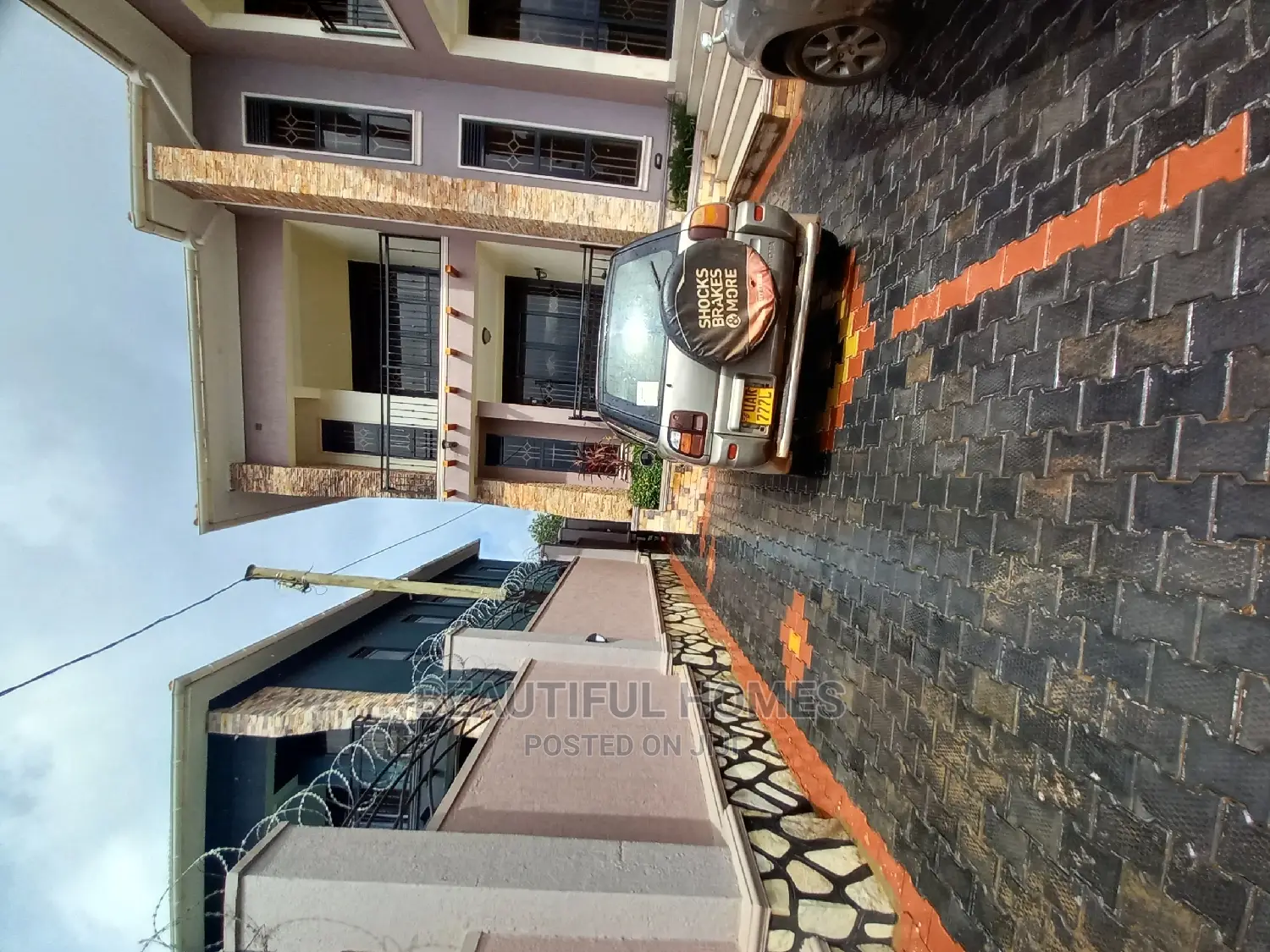 Furnished 5bdrm Mansion in Kira Very Executive for Sale in Kira