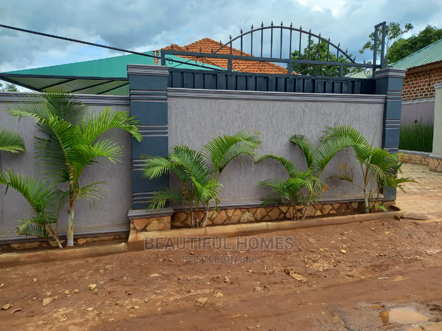Furnished 4bdrm Bungalow in Nakwero Canaan, Kira for Sale in Kira