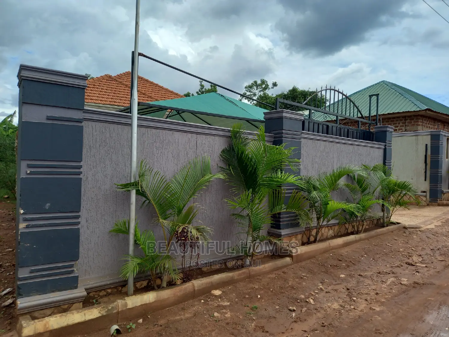 Furnished 4bdrm House in Nakwero in Kira for Sale in Kira