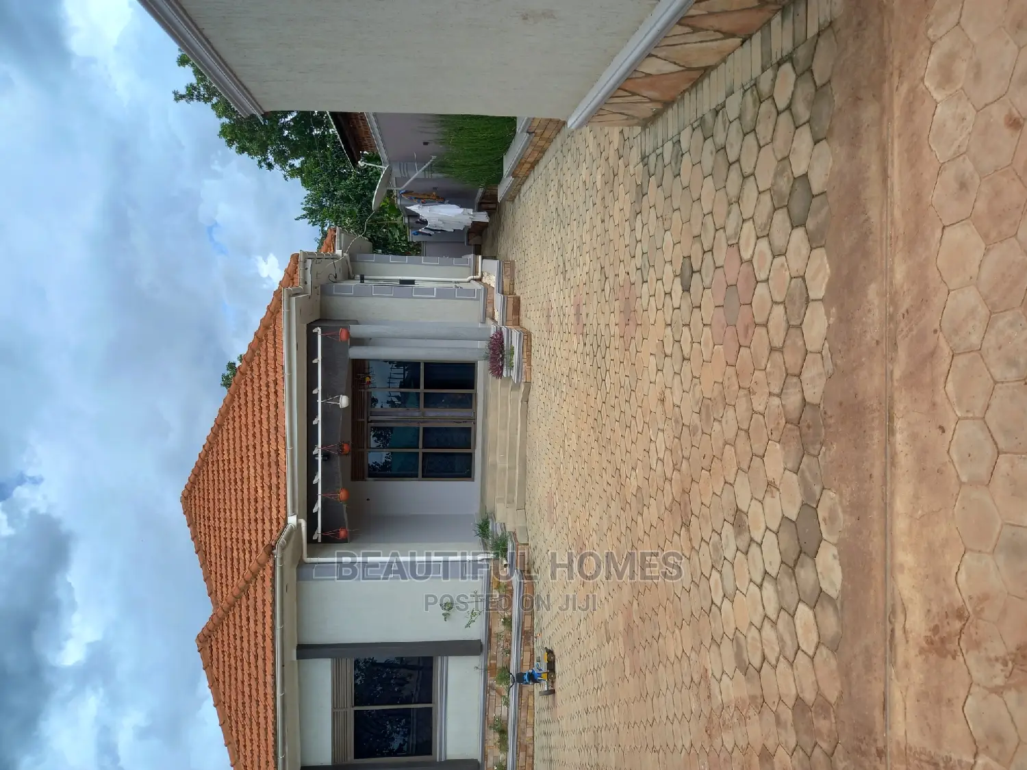 Furnished 4bdrm Bungalow in Nakwero A, Kira for Sale in Kira