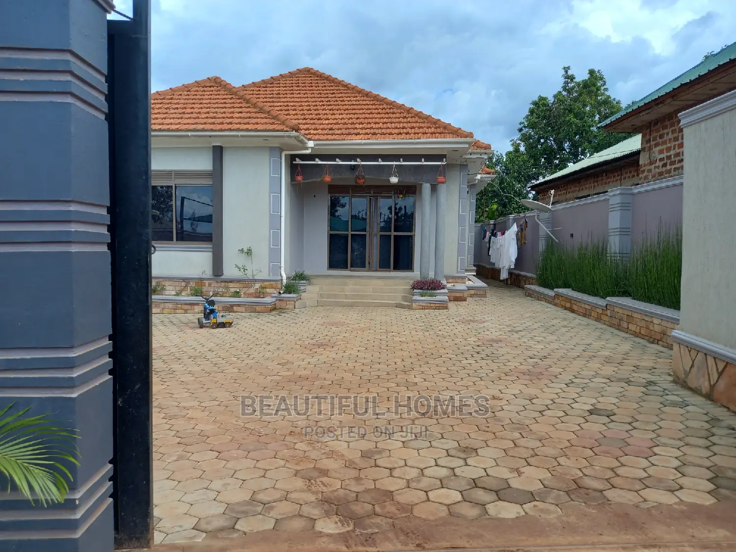 Furnished 4bdrm Bungalow in Nakwero A, Kira for Sale in Kira