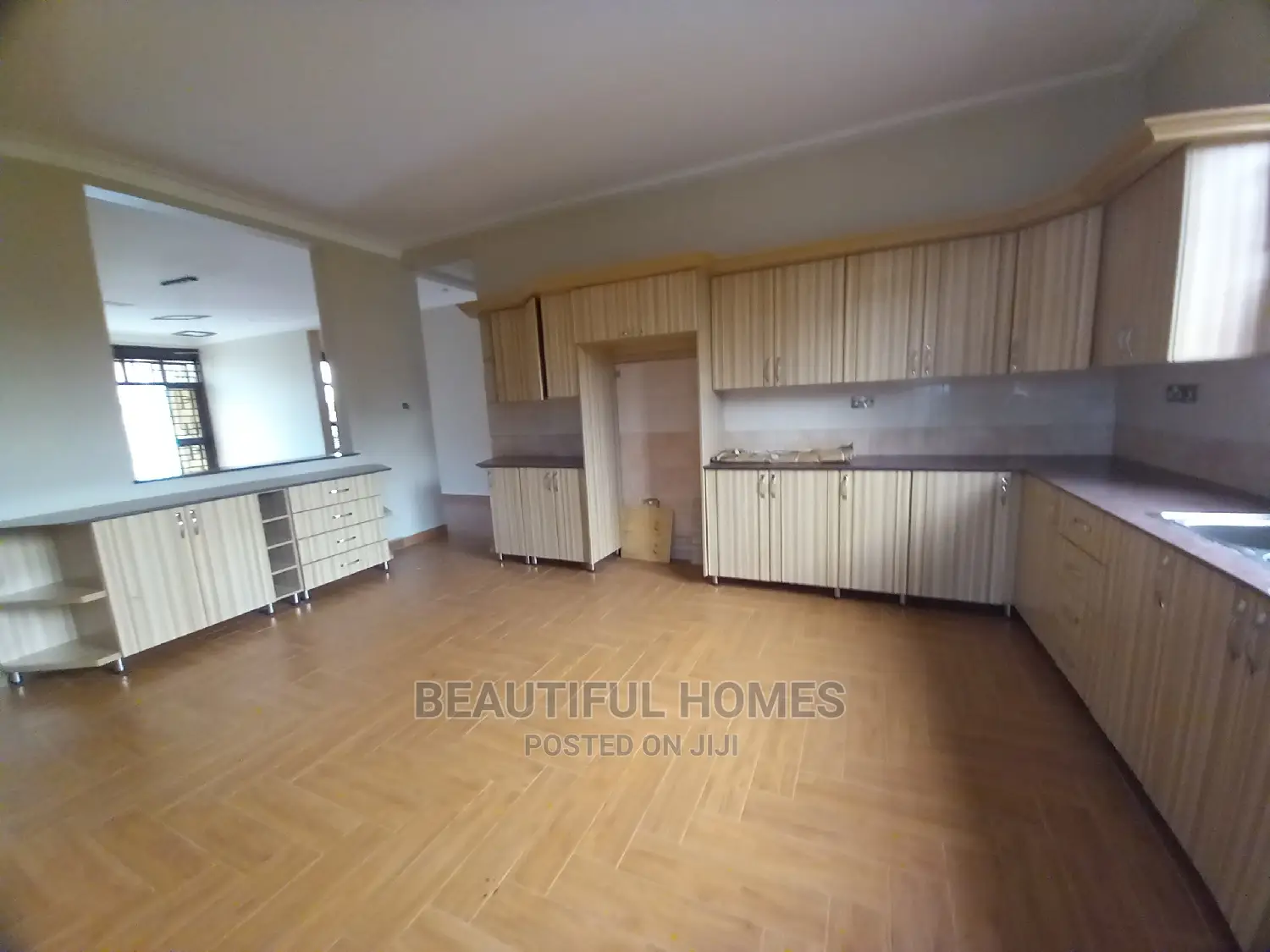 Furnished 6bdrm Mansion in Najjera, Central Division for Sale in Central Division