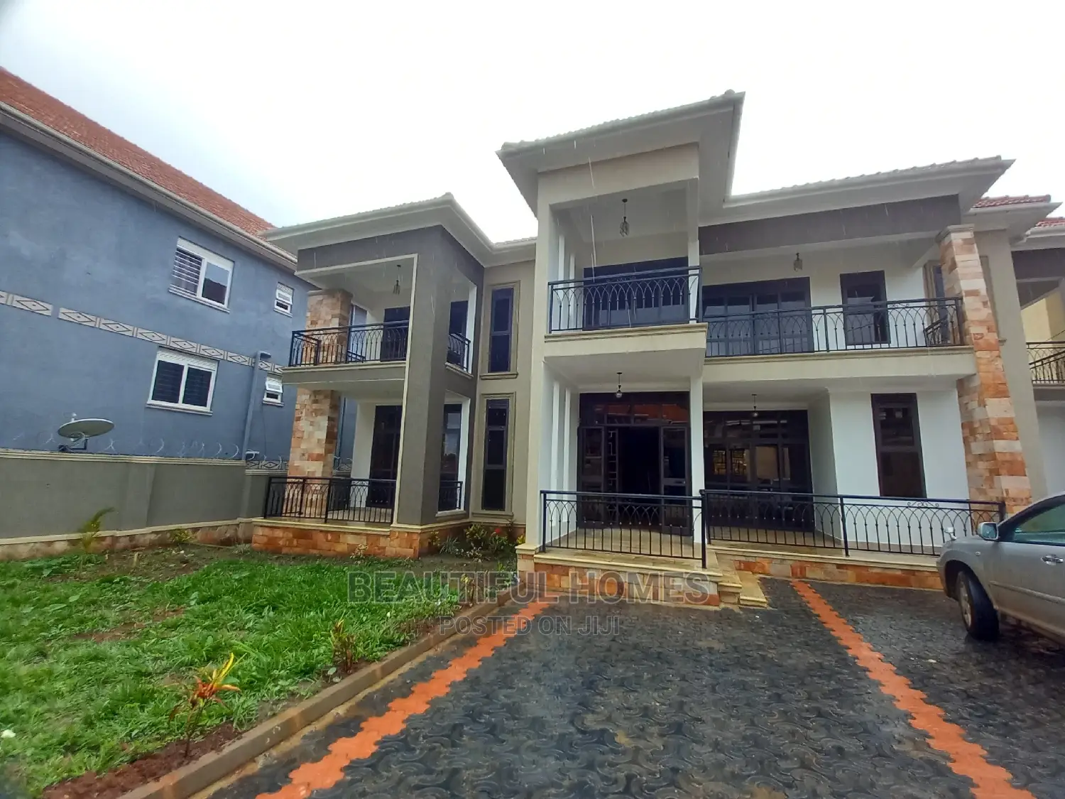 Furnished 6bdrm Duplex in Najjera Tarmacked, Central Division for Sale in Central Division