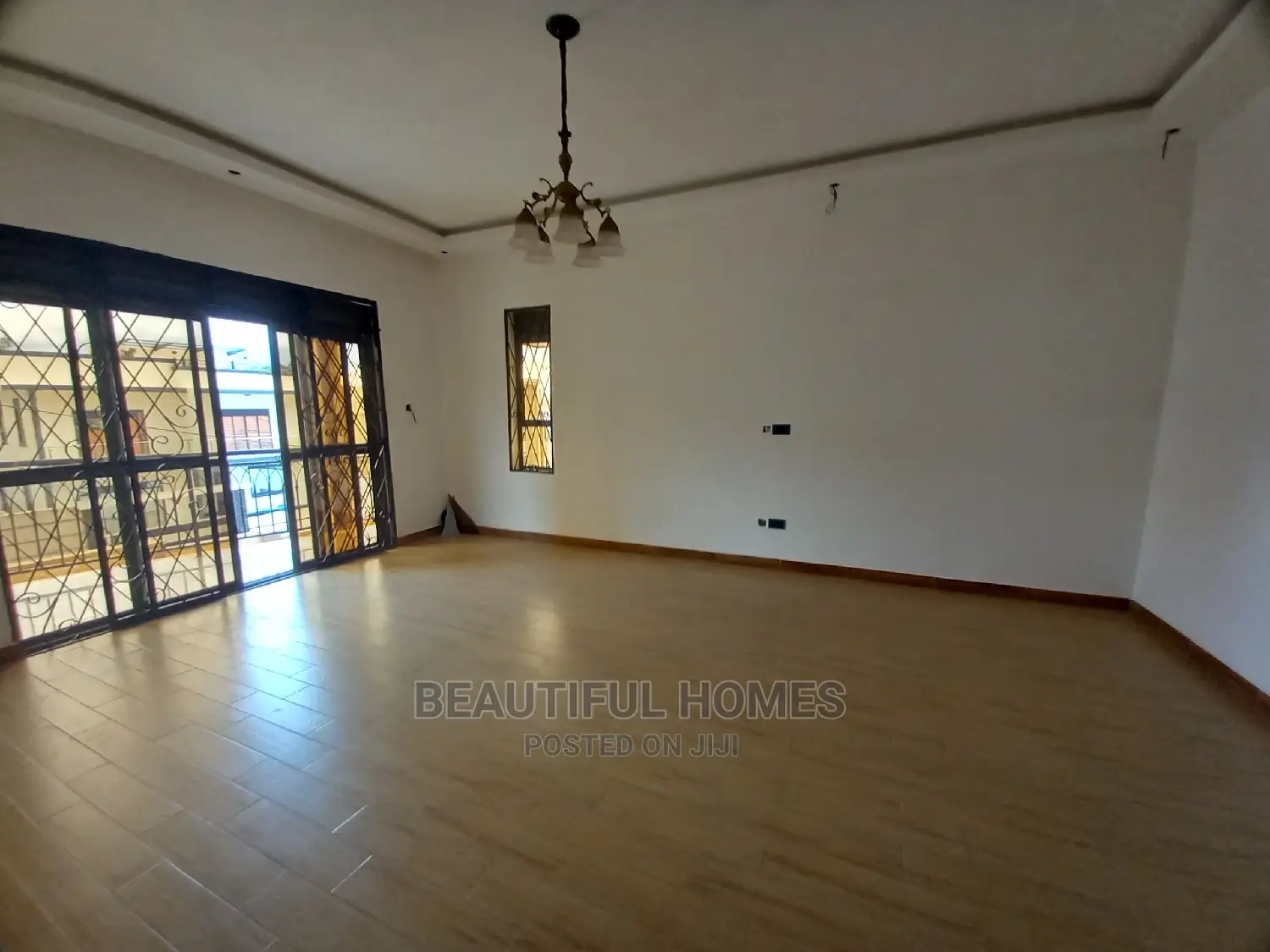 Furnished 6bdrm Duplex in Najjera Executive, Central Division for Sale in Central Division