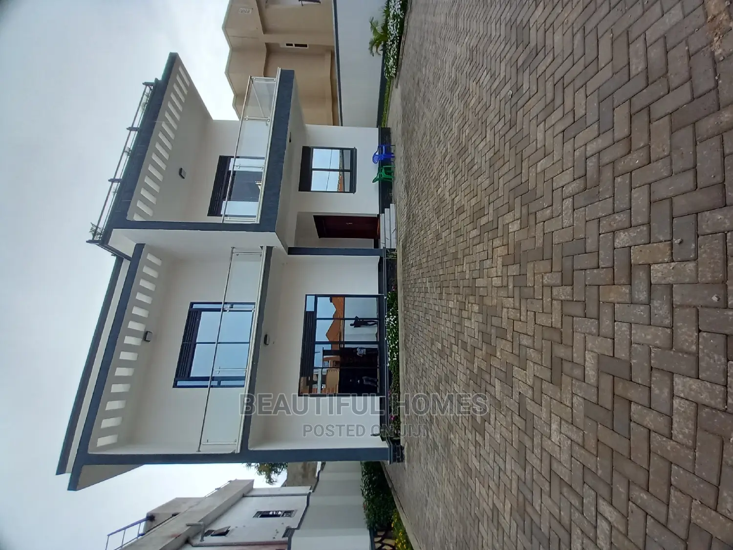 Furnished 6bdrm House in Kira Mamerito Road for Sale in Kira