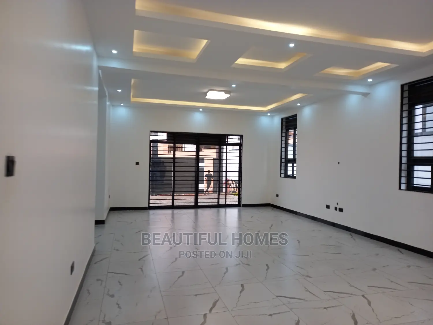 Furnished 6bdrm House in Kira Mamerito Road for Sale in Kira