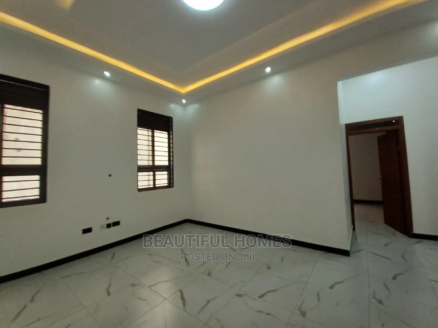 Furnished 6bdrm House in Kira Mamerito Road for Sale in Kira