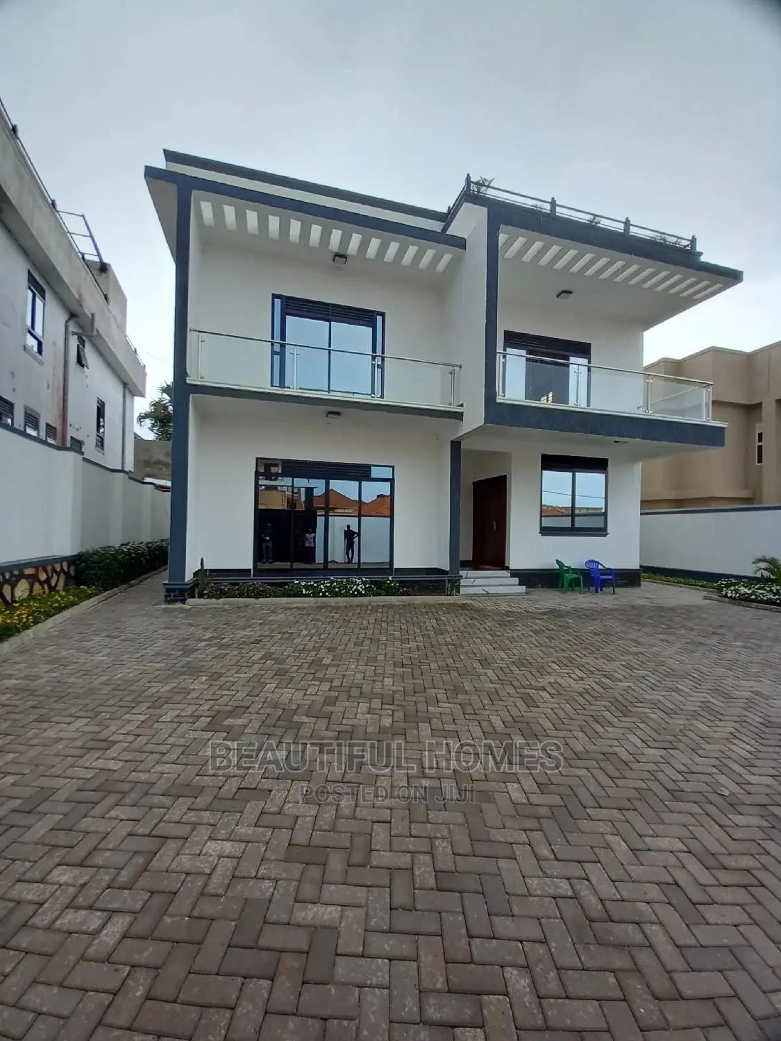 Furnished 6bdrm House in Kira Mamerito Road for Sale in Kira