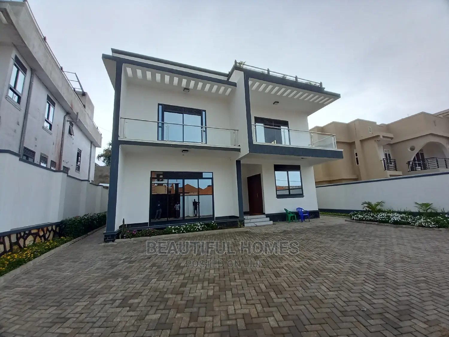 Furnished 6bdrm House in Kira First Class for Sale in Kira