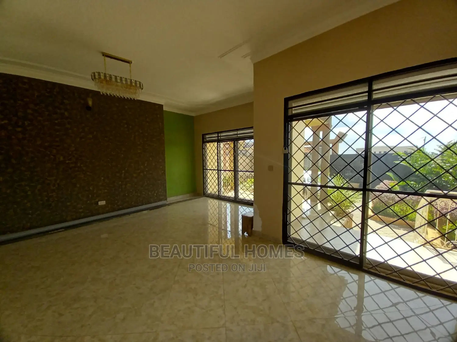 Furnished 4bdrm House in Kira Posh for Sale in Kira